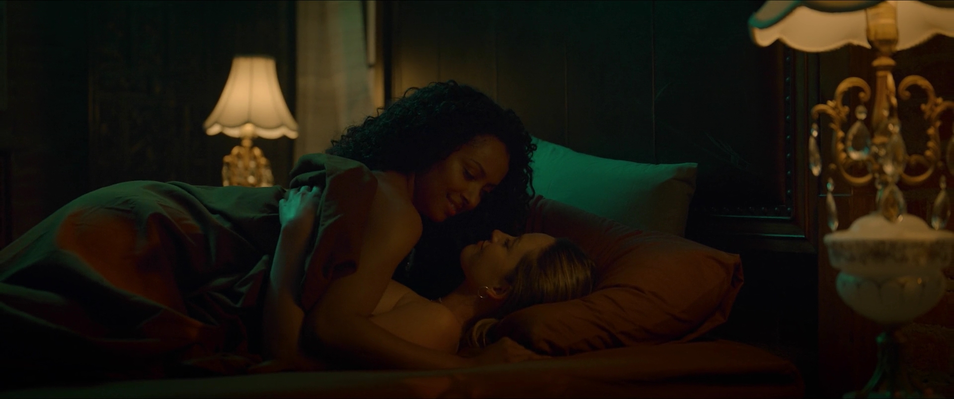vampirediariesworld-dot-nl_Heatwave2295.jpg
