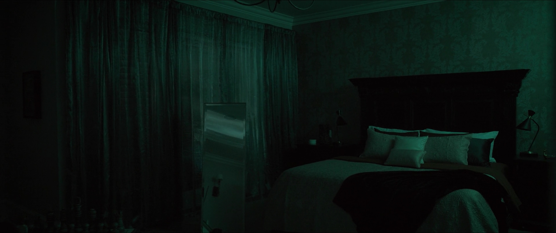 vampirediariesworld-dot-nl_Heatwave2679.jpg