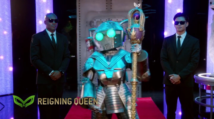 VampireDiariesWorld-TheMaskedSinger8x05-0200.jpg