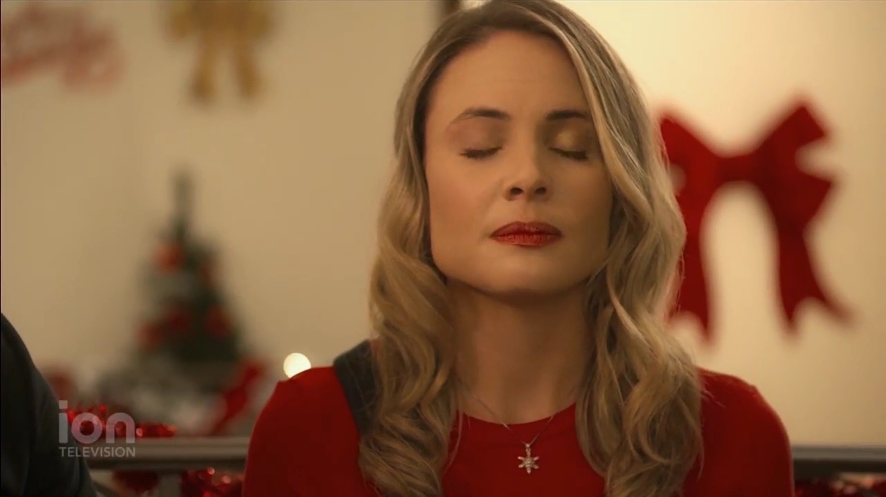 VampireDiariesWorld-dot-nl_ABeautyAndTheBeastChristmas3084.jpg VampireDiariesWorld-dot-nl_ABeautyAndTheBeastChristmas3084.jpg