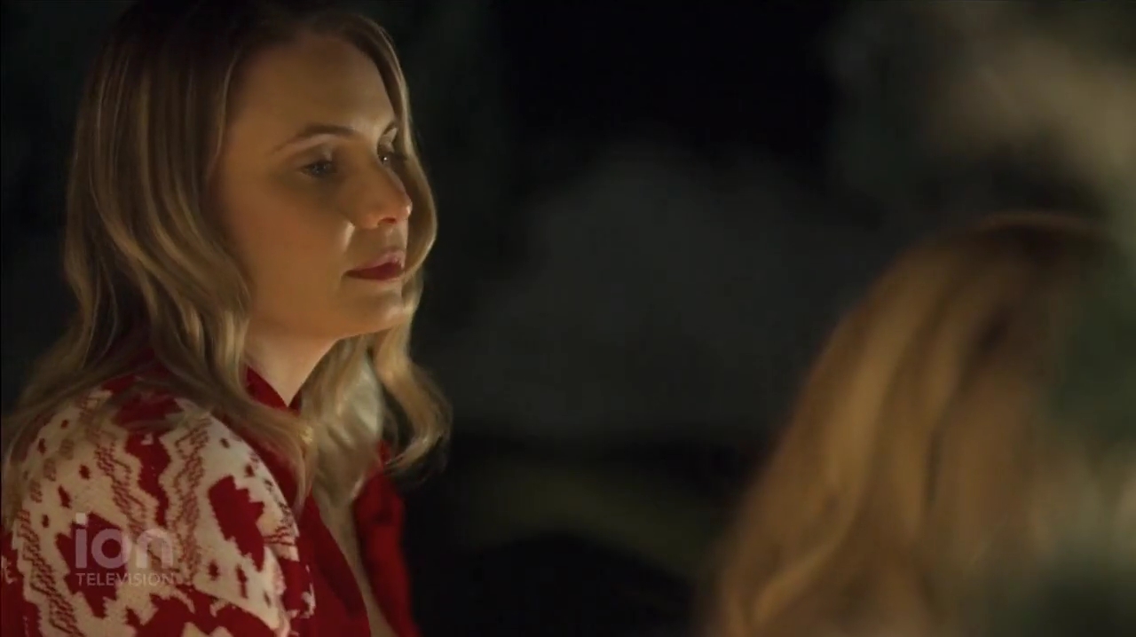 VampireDiariesWorld-dot-nl_ABeautyAndTheBeastChristmas3297.jpg