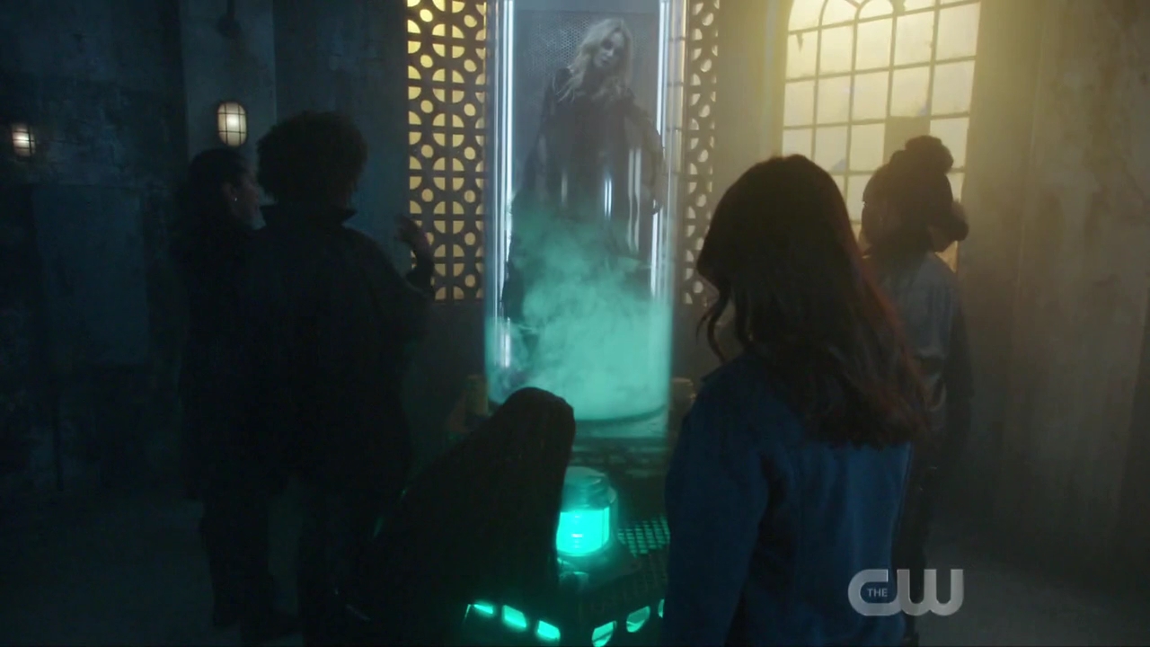 VampireDiariesWorld-dot-nl_Charmed1x10-0051.jpg