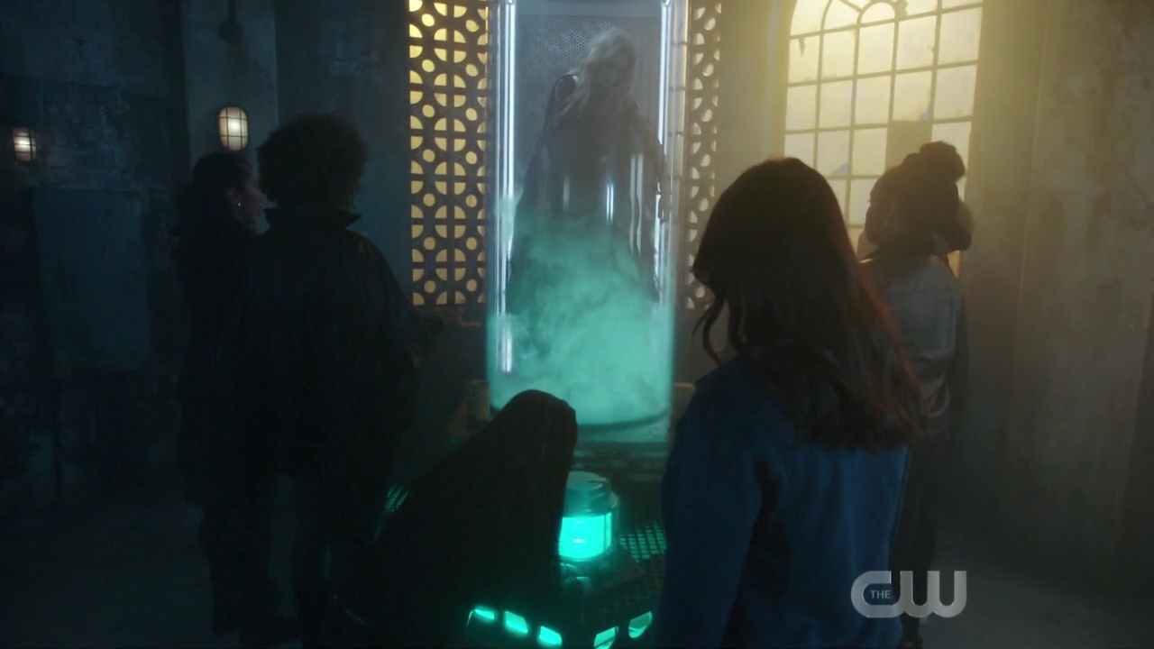 VampireDiariesWorld-dot-nl_Charmed1x10-0052.jpg