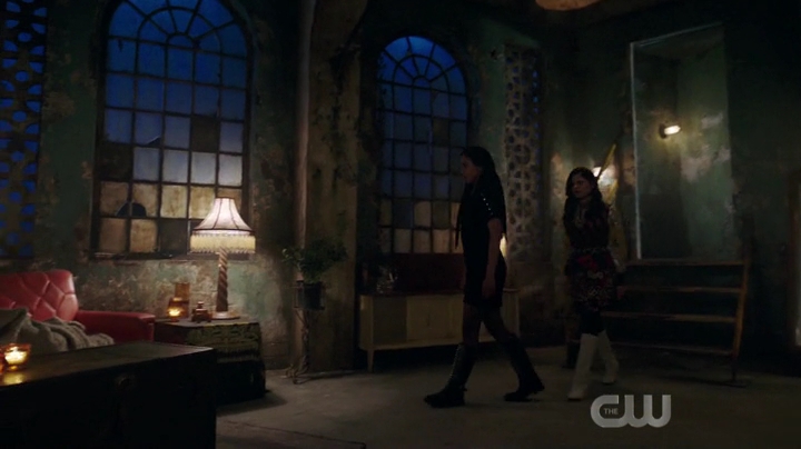 VampireDiariesWorld-dot-nl_Charmed1x15-0108.jpg