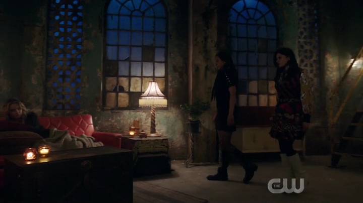 VampireDiariesWorld-dot-nl_Charmed1x15-0109.jpg