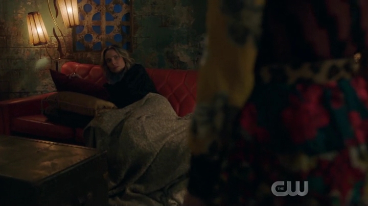 VampireDiariesWorld-dot-nl_Charmed1x15-0111.jpg