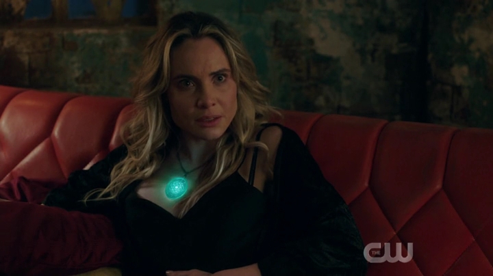 VampireDiariesWorld-dot-nl_Charmed1x15-0205.jpg