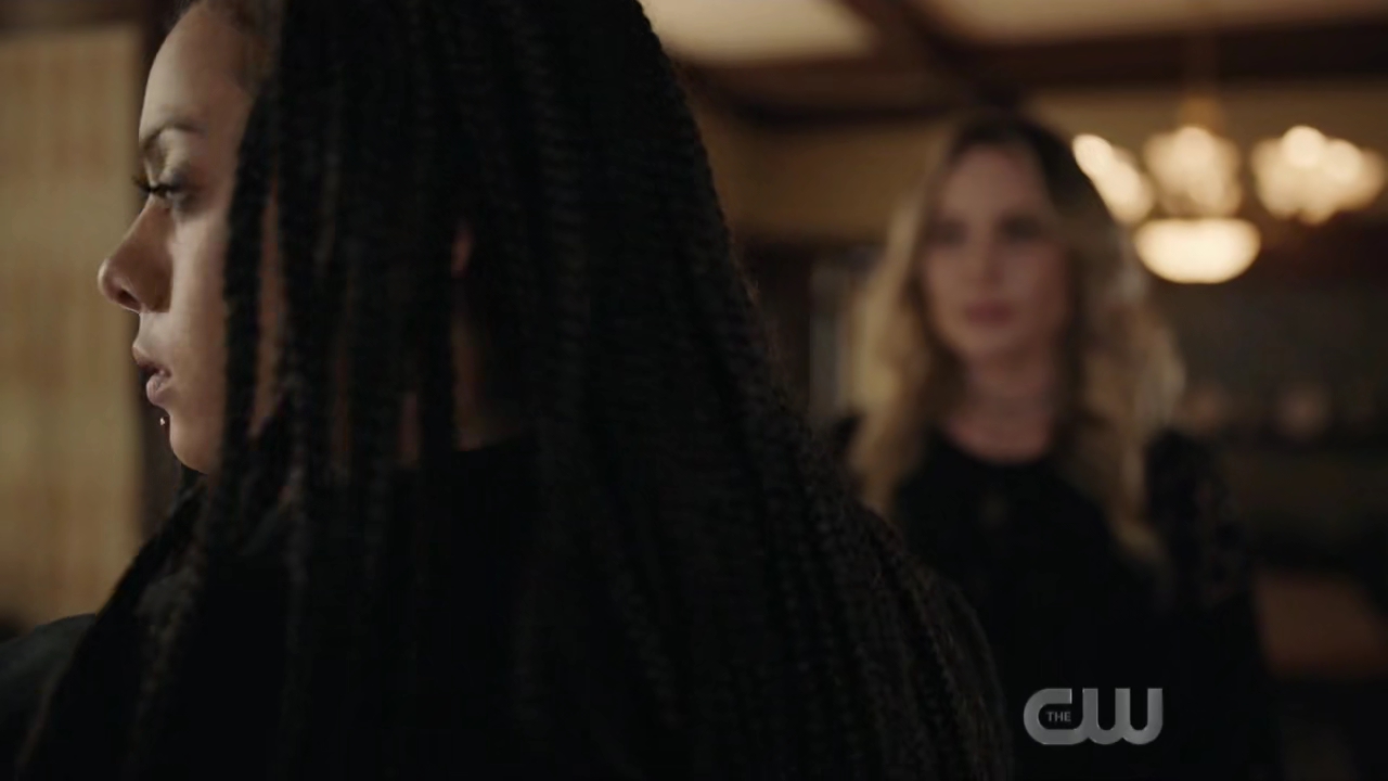VampireDiariesWorld-dot-nl_Charmed1x17-0322.jpg