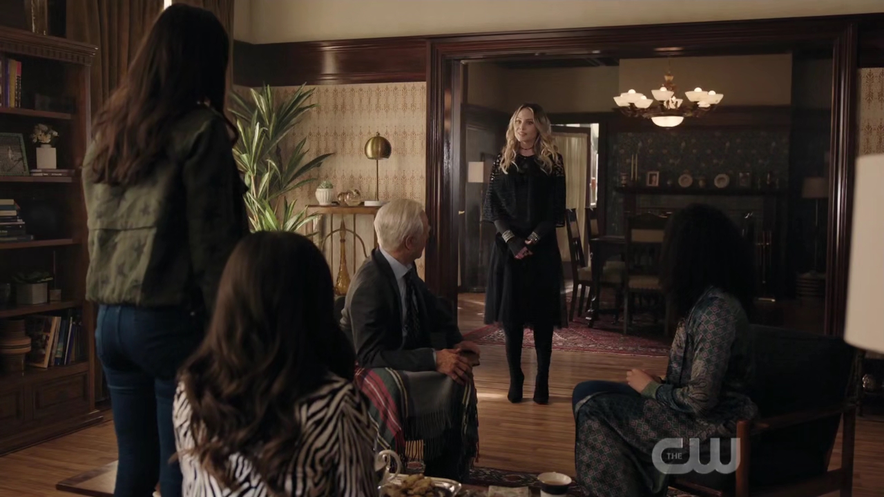 VampireDiariesWorld-dot-nl_Charmed1x17-0344.jpg