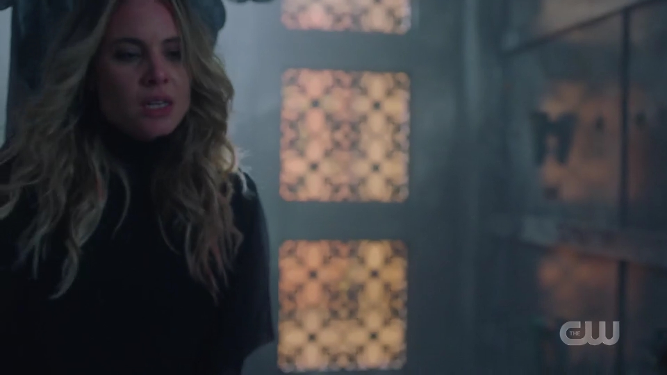 VampireDiariesWorld-dot-nl_Charmed1x20-0507.jpg