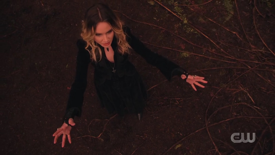 VampireDiariesWorld-dot-nl_Charmed1x21-0561.jpg