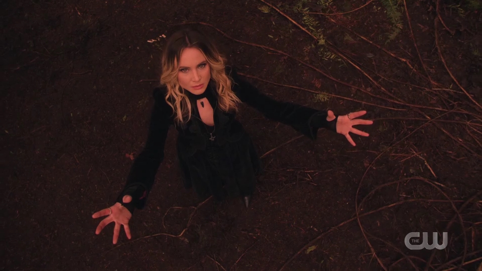 VampireDiariesWorld-dot-nl_Charmed1x21-0562.jpg