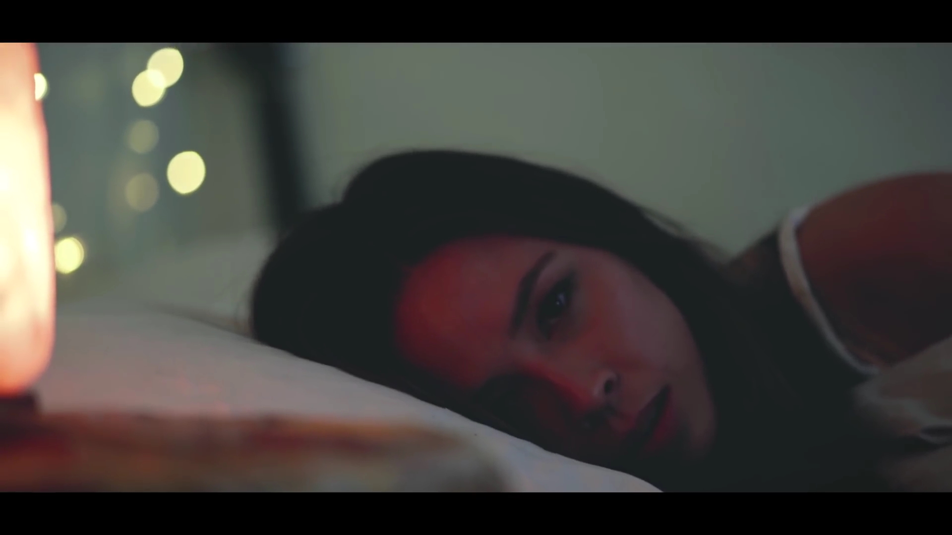 VampireDiariesWorld-dot-MeliseTryingToSleep0009.jpg