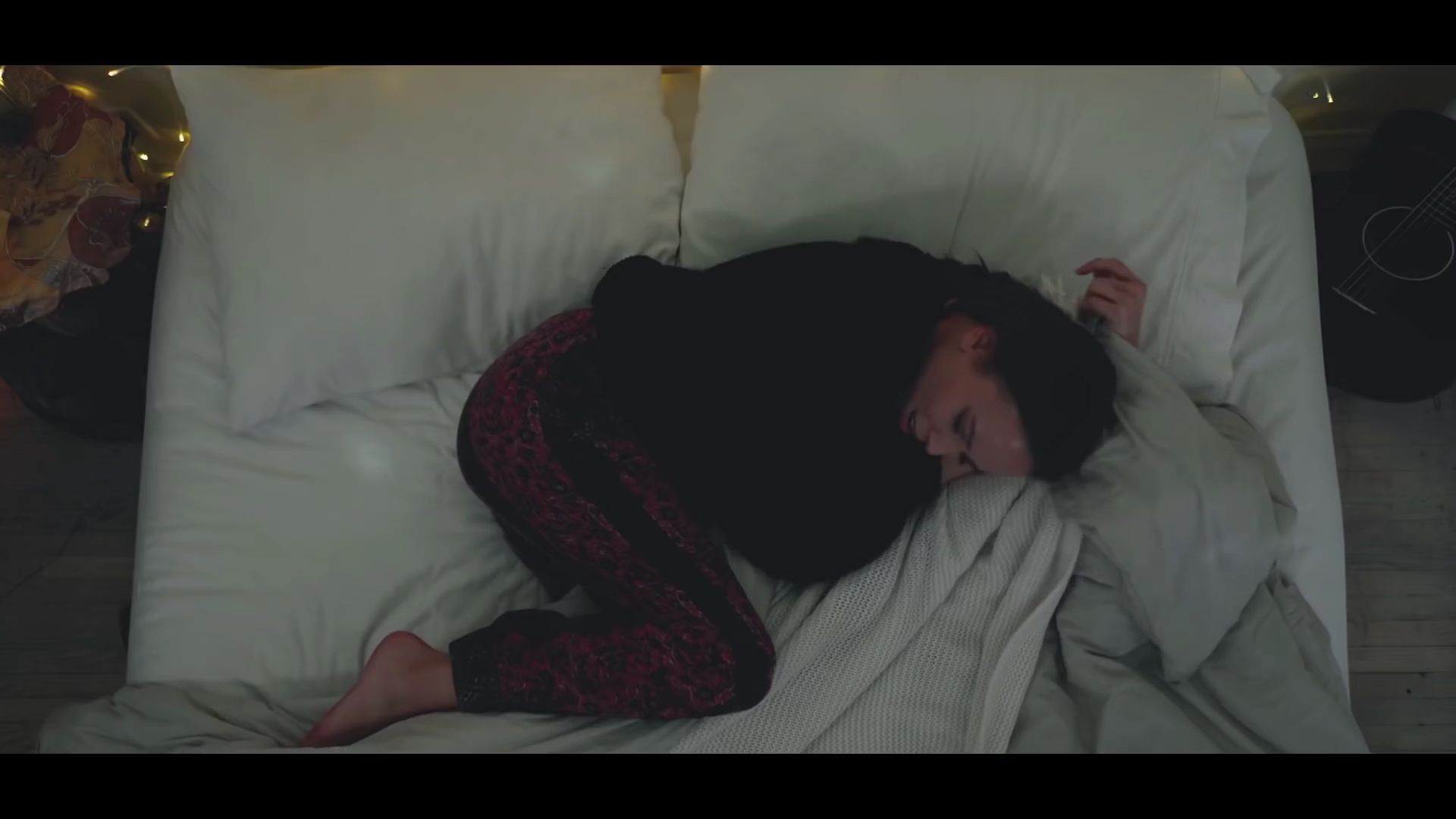 VampireDiariesWorld-dot-MeliseTryingToSleep0093.jpg VampireDiariesWorld-dot-MeliseTryingToSleep0093.jpg