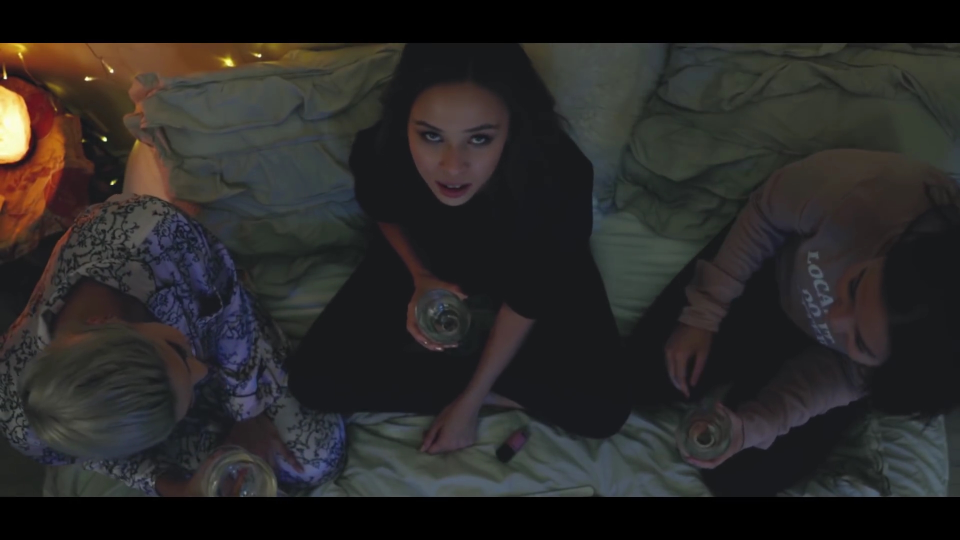 VampireDiariesWorld-dot-MeliseTryingToSleep0210.jpg VampireDiariesWorld-dot-MeliseTryingToSleep0210.jpg