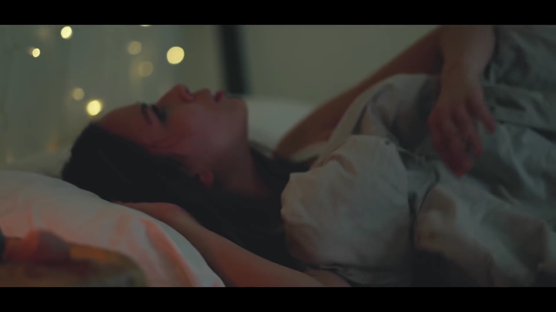 VampireDiariesWorld-dot-MeliseTryingToSleep0263.jpg VampireDiariesWorld-dot-MeliseTryingToSleep0263.jpg