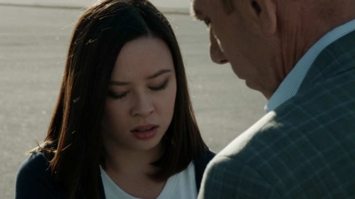 VampireDiariesWorld-dot-NL-NCIS-LA7x22-0407.jpg