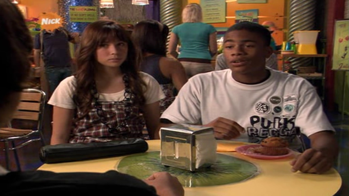 VampireDiariesWorld_dot_nl-UnfabulousS0E02-0218.jpg VampireDiariesWorld_dot_nl-UnfabulousS0E02-0218.jpg