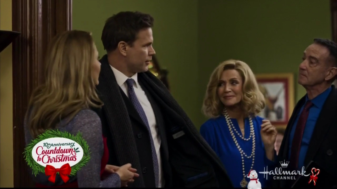 VampireDiariesWorld-dot-nl_ChristmasWishesAndMistletoeKisses05289.jpg VampireDiariesWorld-dot-nl_ChristmasWishesAndMistletoeKisses05289.jpg