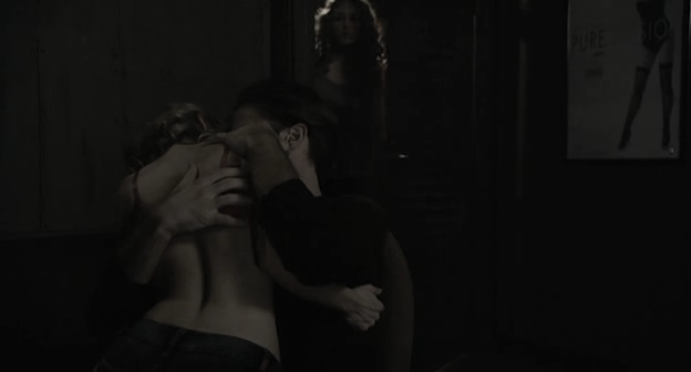 vampirediariesworld_dot_nl-findingbliss4235.jpg vampirediariesworld_dot_nl-findingbliss4235.jpg