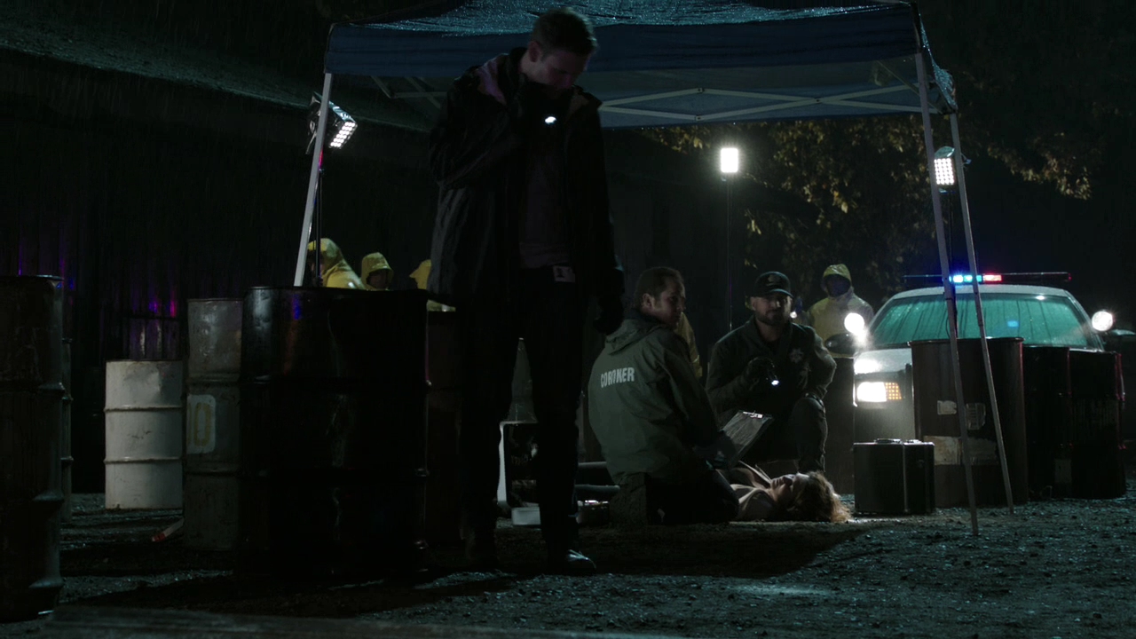 VampireDiariesWorld-dot-org_CSI-14x13-1042.jpg