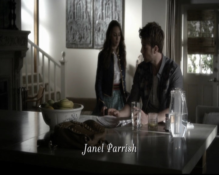 LucyHale-dot-nl_PrettyLittleLiars-4x23Unbridled0305.jpg