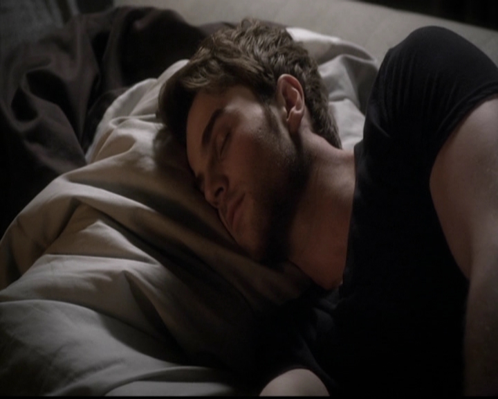 LucyHale-dot-nl_PrettyLittleLiars-4x23Unbridled1059.jpg
