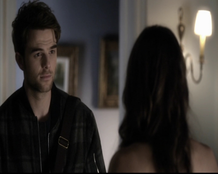 LucyHale-dot-nl_PrettyLittleLiars-4x23Unbridled1633.jpg