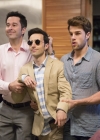 1x04-002.jpg
