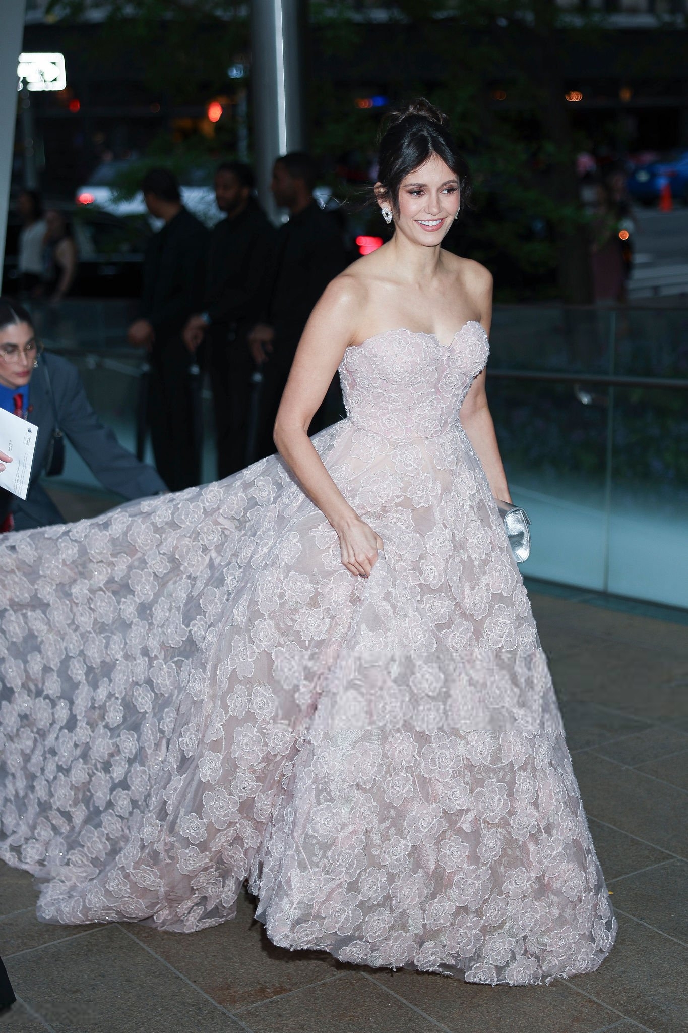 arriving007.jpg