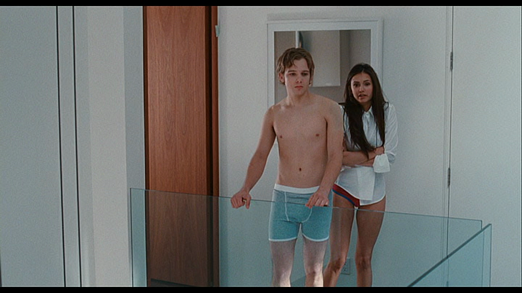 VampireDiariesWorld-dot-org_Chloe_Captures00027.png