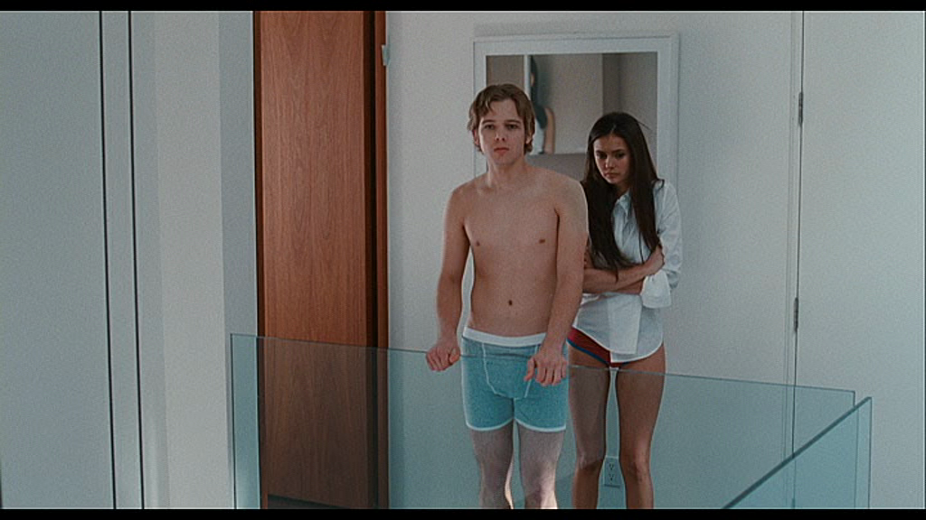 VampireDiariesWorld-dot-org_Chloe_Captures00033.png