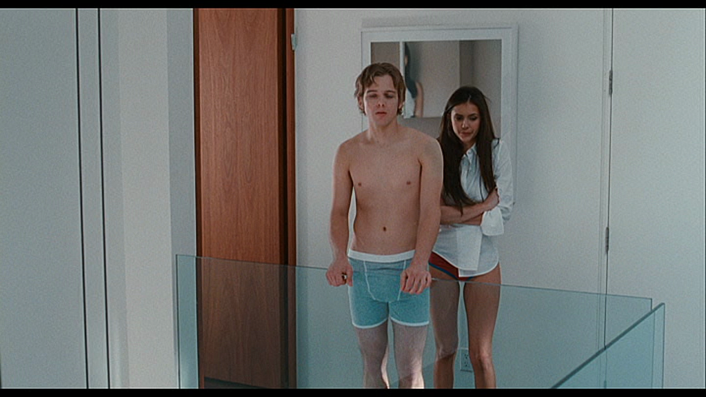 VampireDiariesWorld-dot-org_Chloe_Captures00037.png