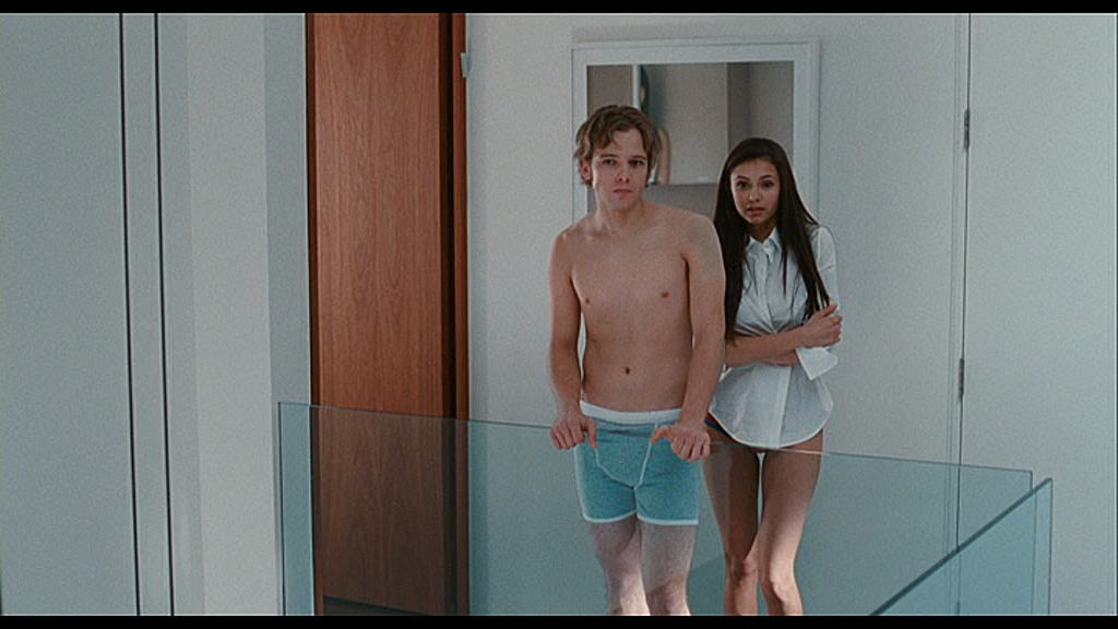 VampireDiariesWorld-dot-org_Chloe_Captures00045.png