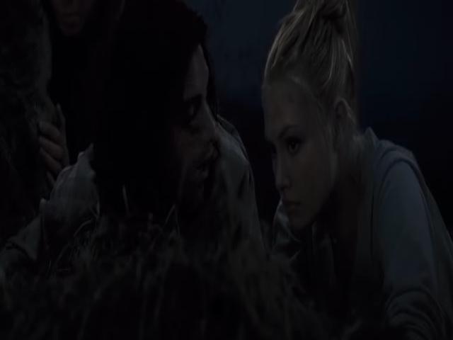 VampireDiariesWorld-dot-org_TomorrowWhenTheWarBegan-1732.jpg