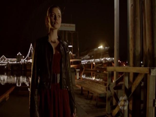 VampireDiariesWorld-dot-org_TheSecretCircle-S01E01-1380.jpg