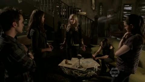 VampireDiariesWorld-dot-org_TheSecretCircle-S01E06-0414.jpg