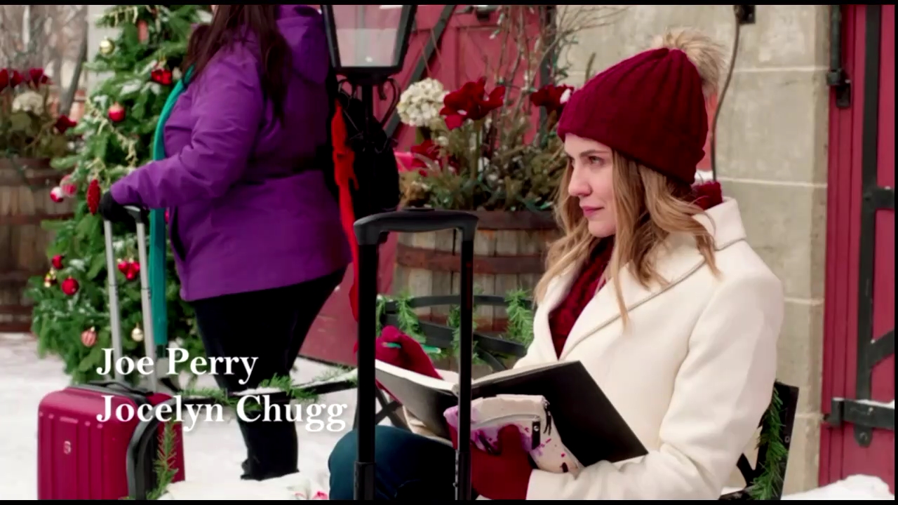 VampireDiariesWorld-CoupledUpForChristmas0031.jpg