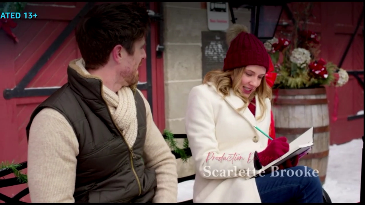 VampireDiariesWorld-CoupledUpForChristmas0066.jpg