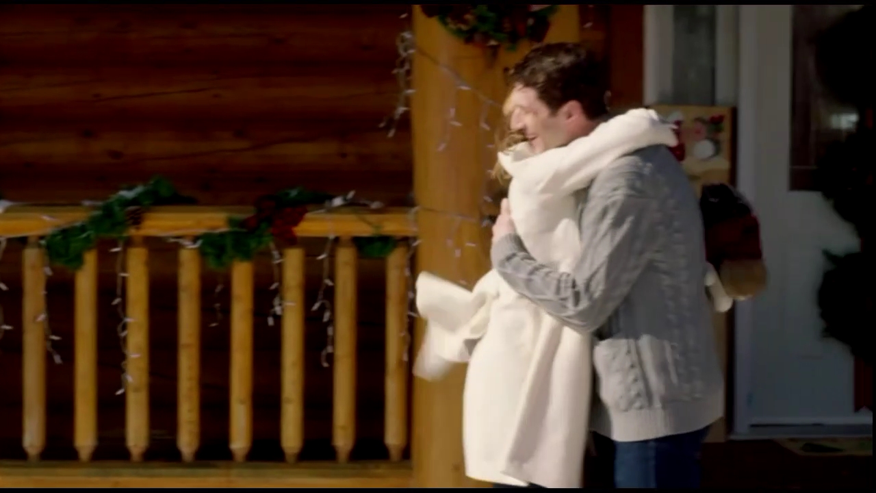 VampireDiariesWorld-CoupledUpForChristmas0273.jpg