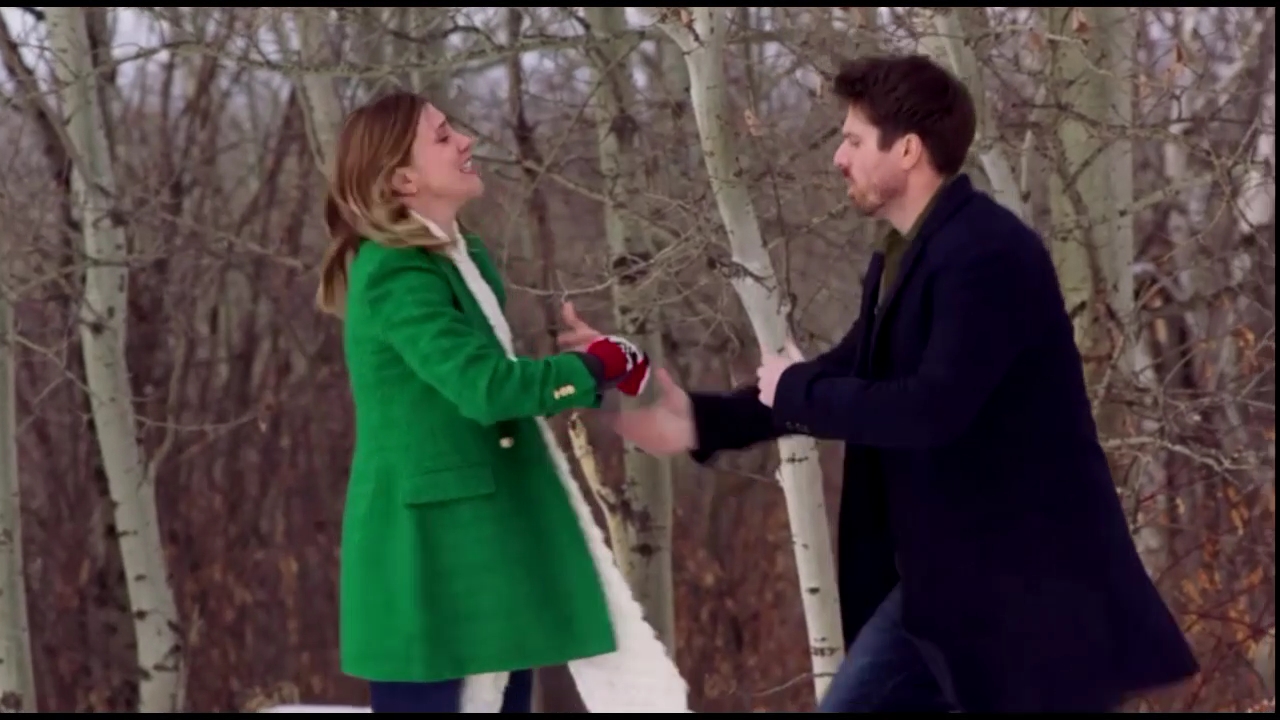 VampireDiariesWorld-CoupledUpForChristmas2702.jpg