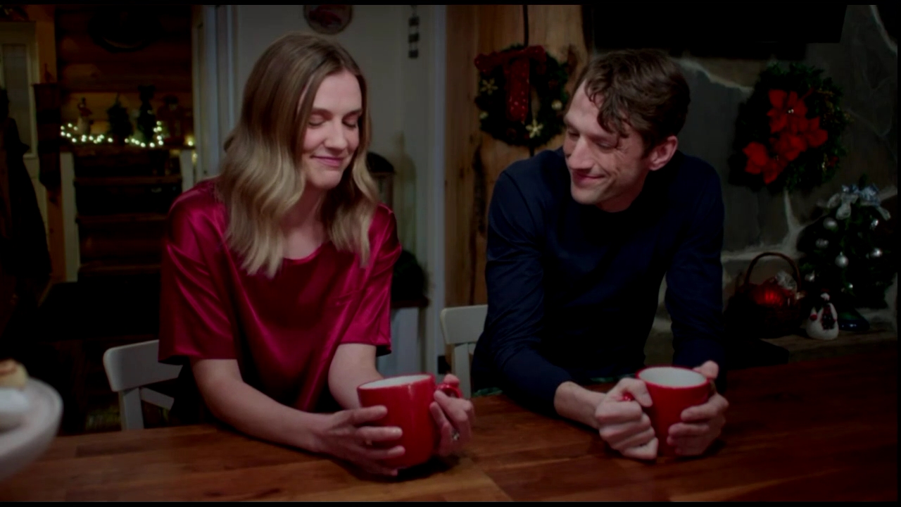 VampireDiariesWorld-CoupledUpForChristmas3974.jpg