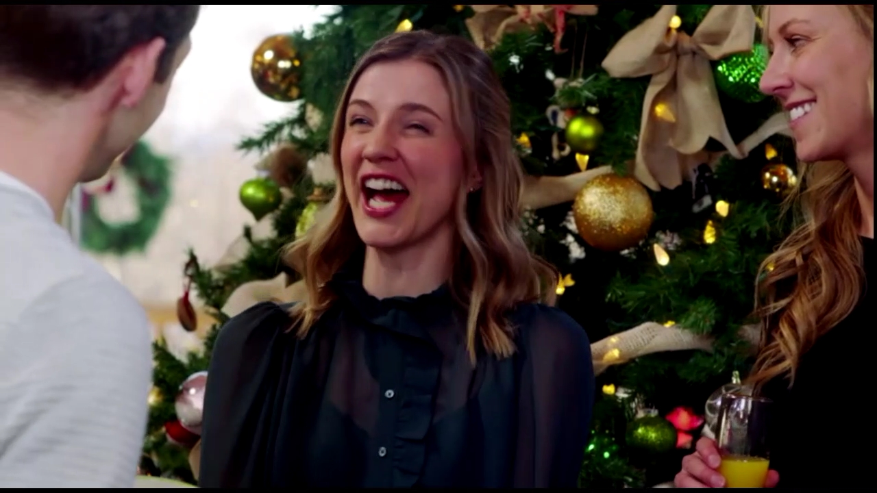 VampireDiariesWorld-CoupledUpForChristmas4080.jpg