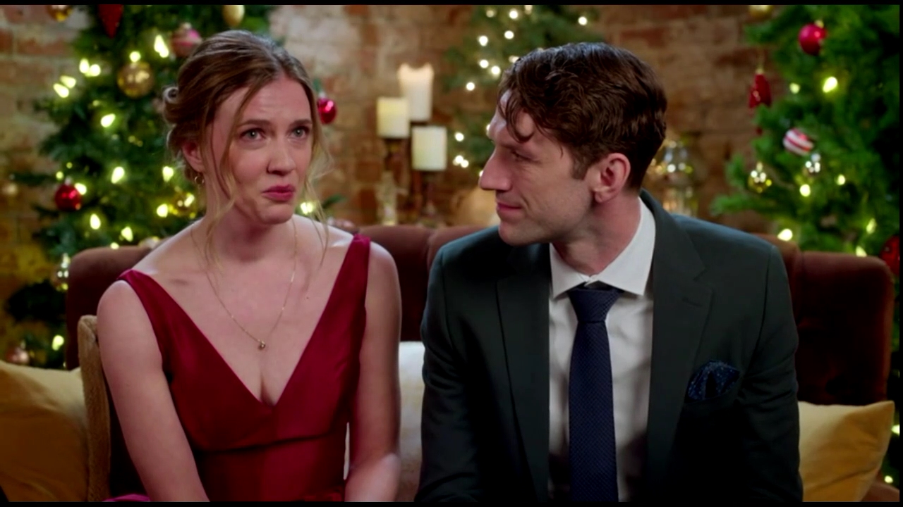 VampireDiariesWorld-CoupledUpForChristmas4670.jpg
