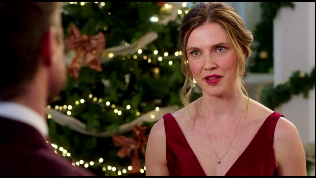 VampireDiariesWorld-CoupledUpForChristmas4844.jpg