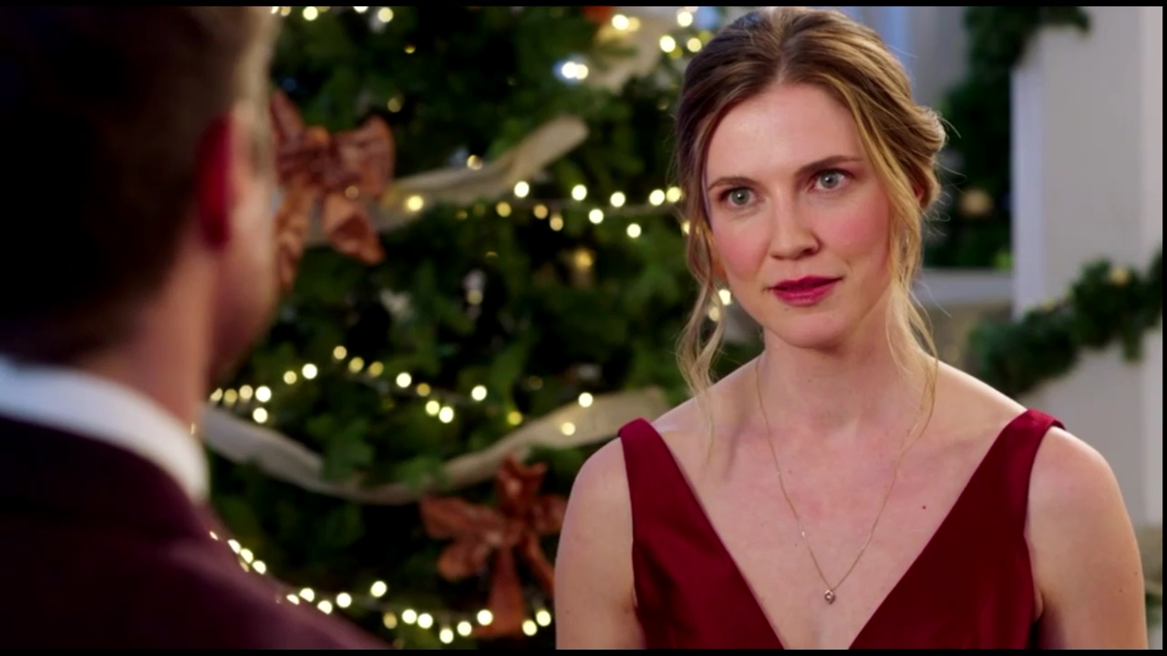 VampireDiariesWorld-CoupledUpForChristmas4845.jpg