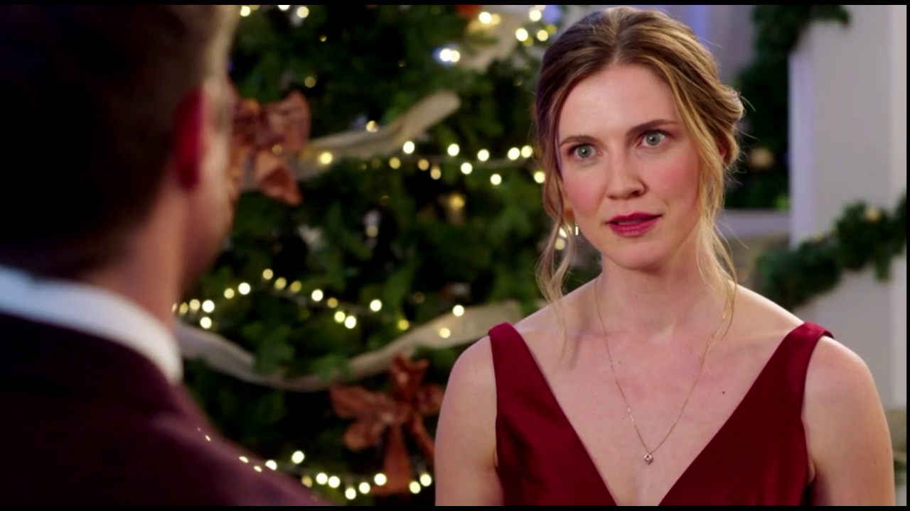 VampireDiariesWorld-CoupledUpForChristmas4846.jpg