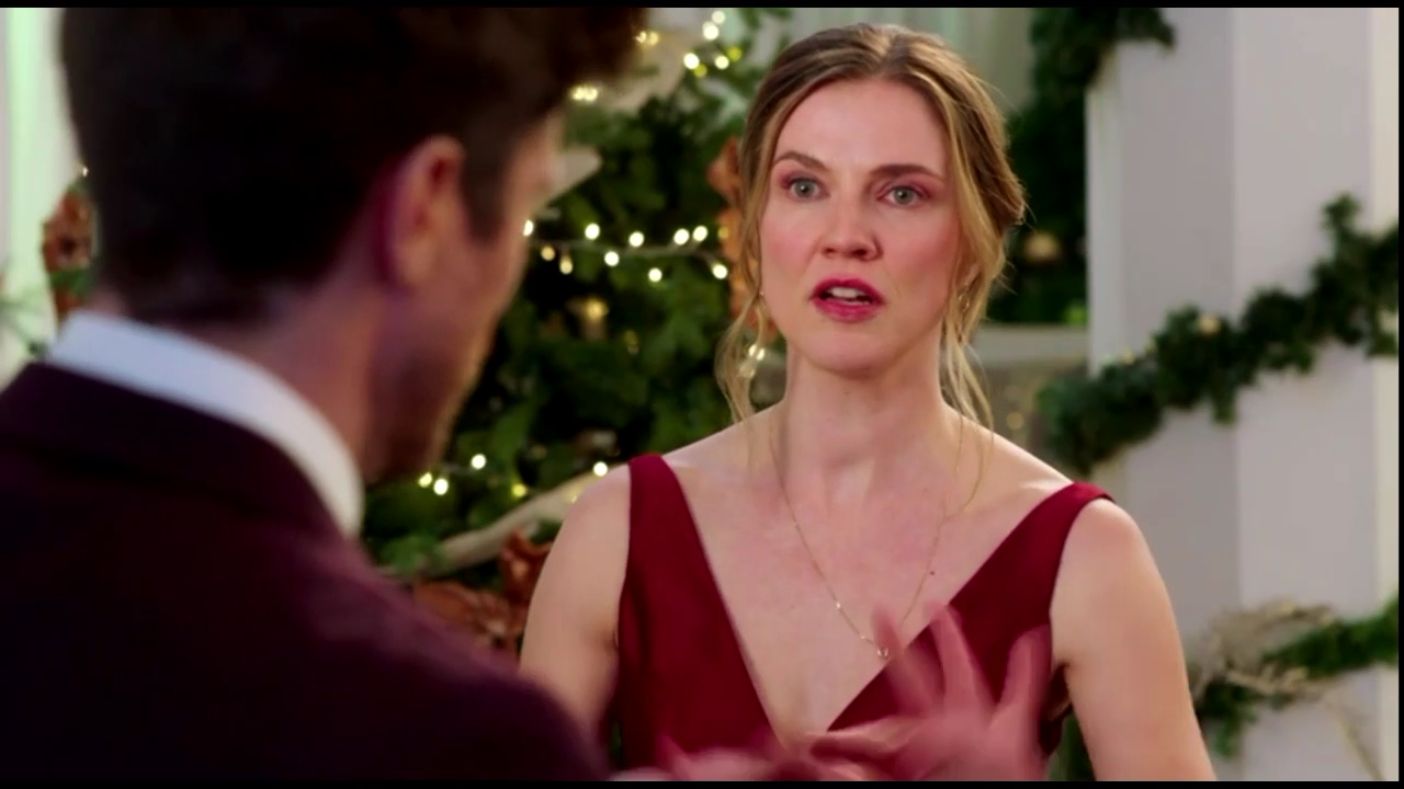 VampireDiariesWorld-CoupledUpForChristmas4862.jpg