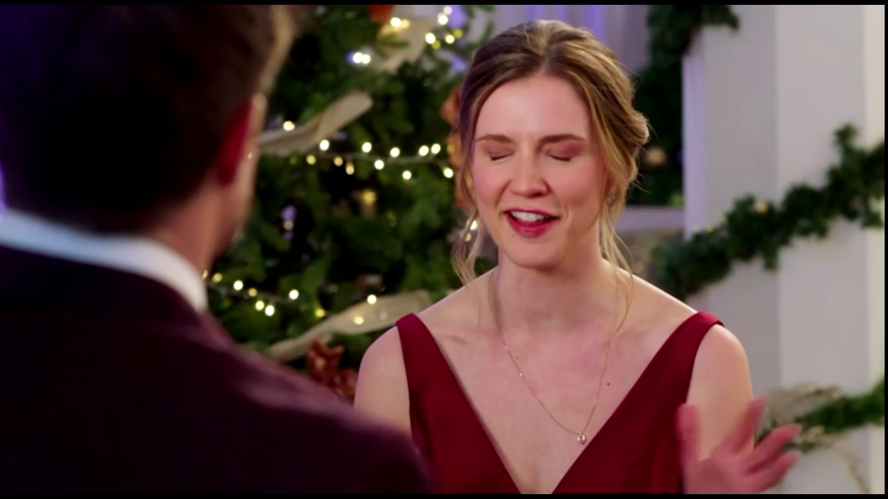 VampireDiariesWorld-CoupledUpForChristmas4866.jpg