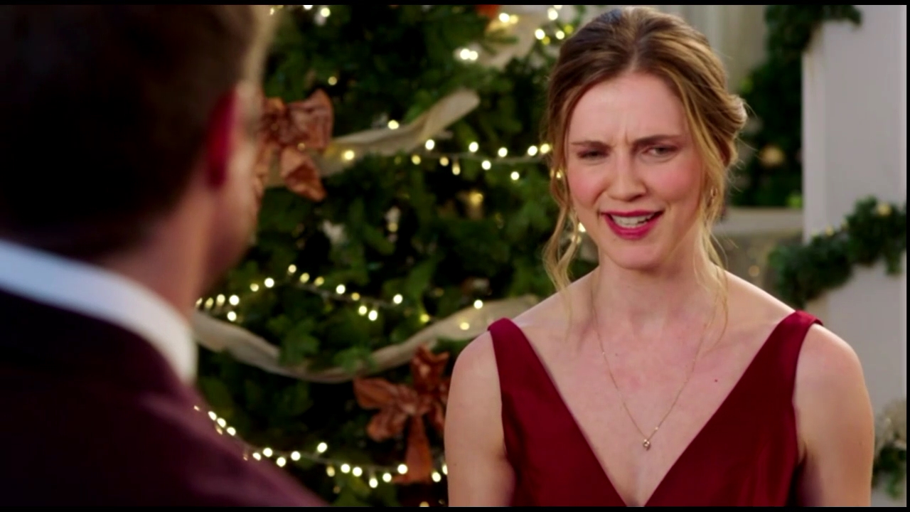 VampireDiariesWorld-CoupledUpForChristmas4876.jpg